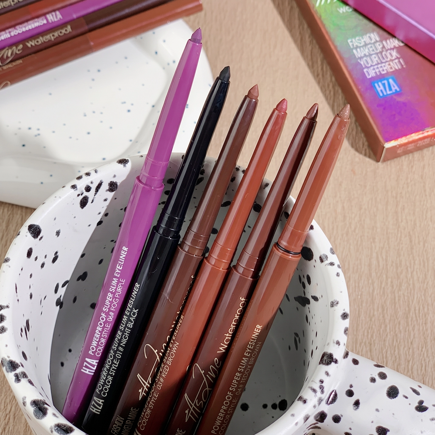 🌸Sturdy and long-lasting emulsion-toned eyeshadow stick🌸